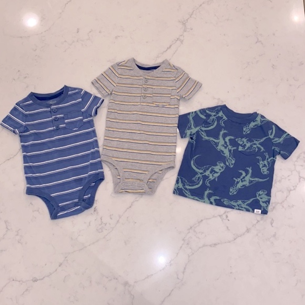 EUC Set 3 Baby Boy’s OshKosh and Gap Shirts- 2 Stripe Bodysuits, Dino T (12m)
